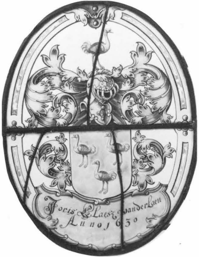 HERALDIC OVAL PANE, SHIELD WITH CREST AND MANTLING